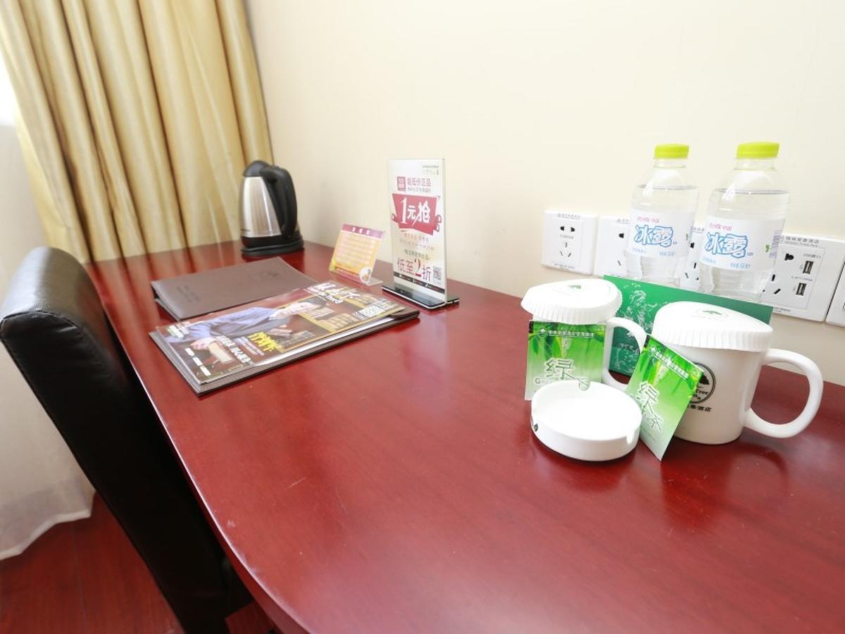 Greentree Inn Henan Qinyang Middle Huaifu Road Express Hotel Εξωτερικό φωτογραφία